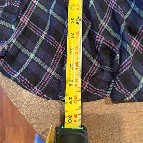 Lucky Brand Purple Plaid VNeck Shirt w flounce rear hem SZ XL - Picture 8 of 14